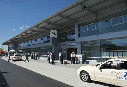 Bodensee-Airport Friedrichshafen, Terminal
