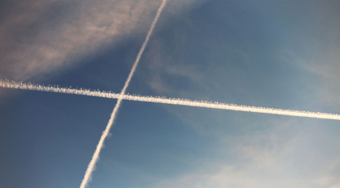 Flugzeug, Kondensstreifen, CO2, Kreuzung