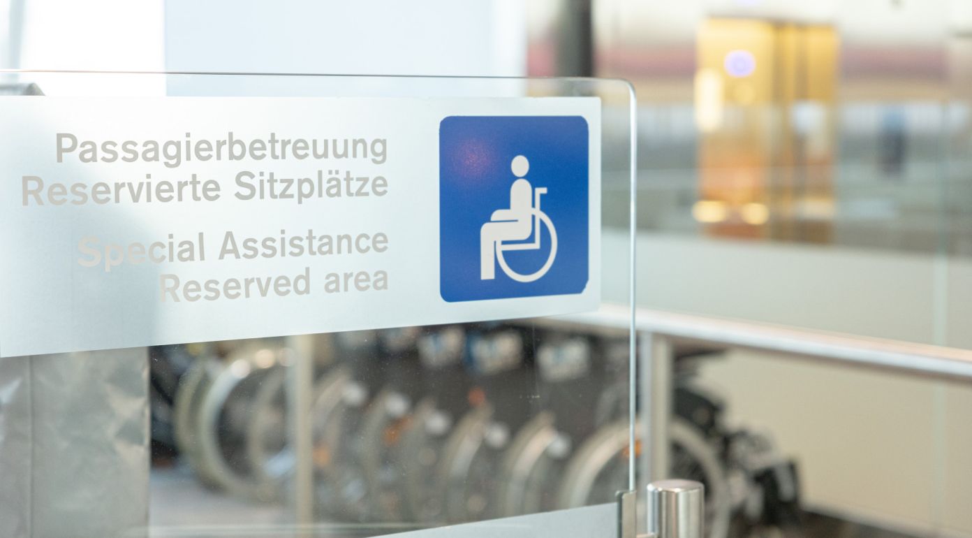 PRM-Service, Rollstuhl, eingeschränkte Mobilität, Flughafen Zürich